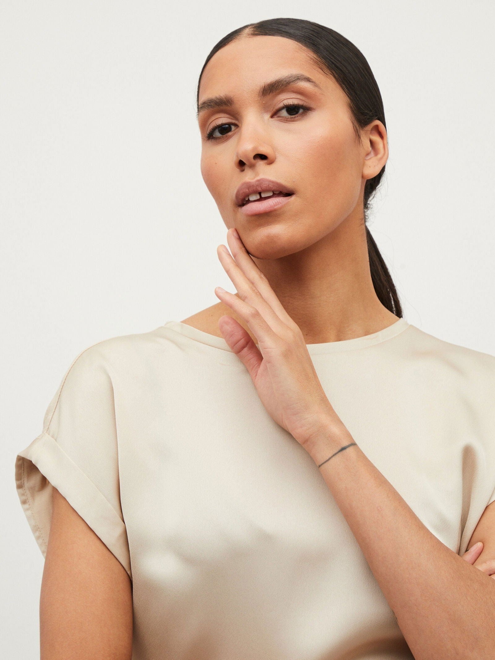 VIELLETTE S/S SATIN TOP Cement - My Sally West