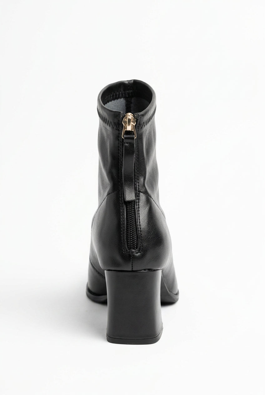 Maeve Boot Xq-008