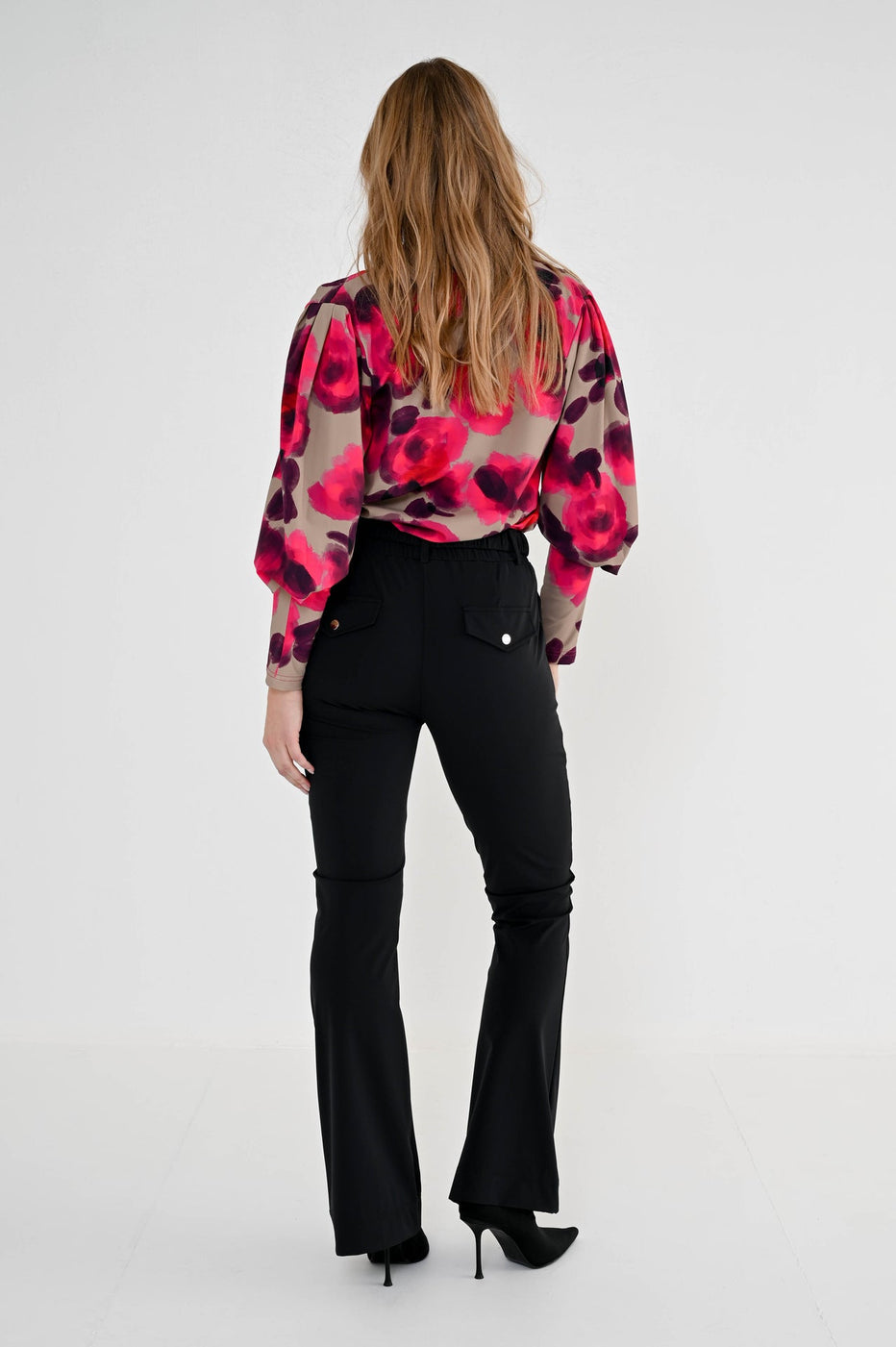 Dieke Top Sp26.t60.716