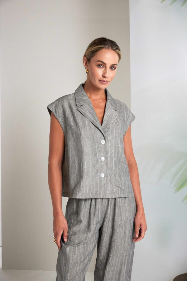 NAYA Oil Wash Waistcoat