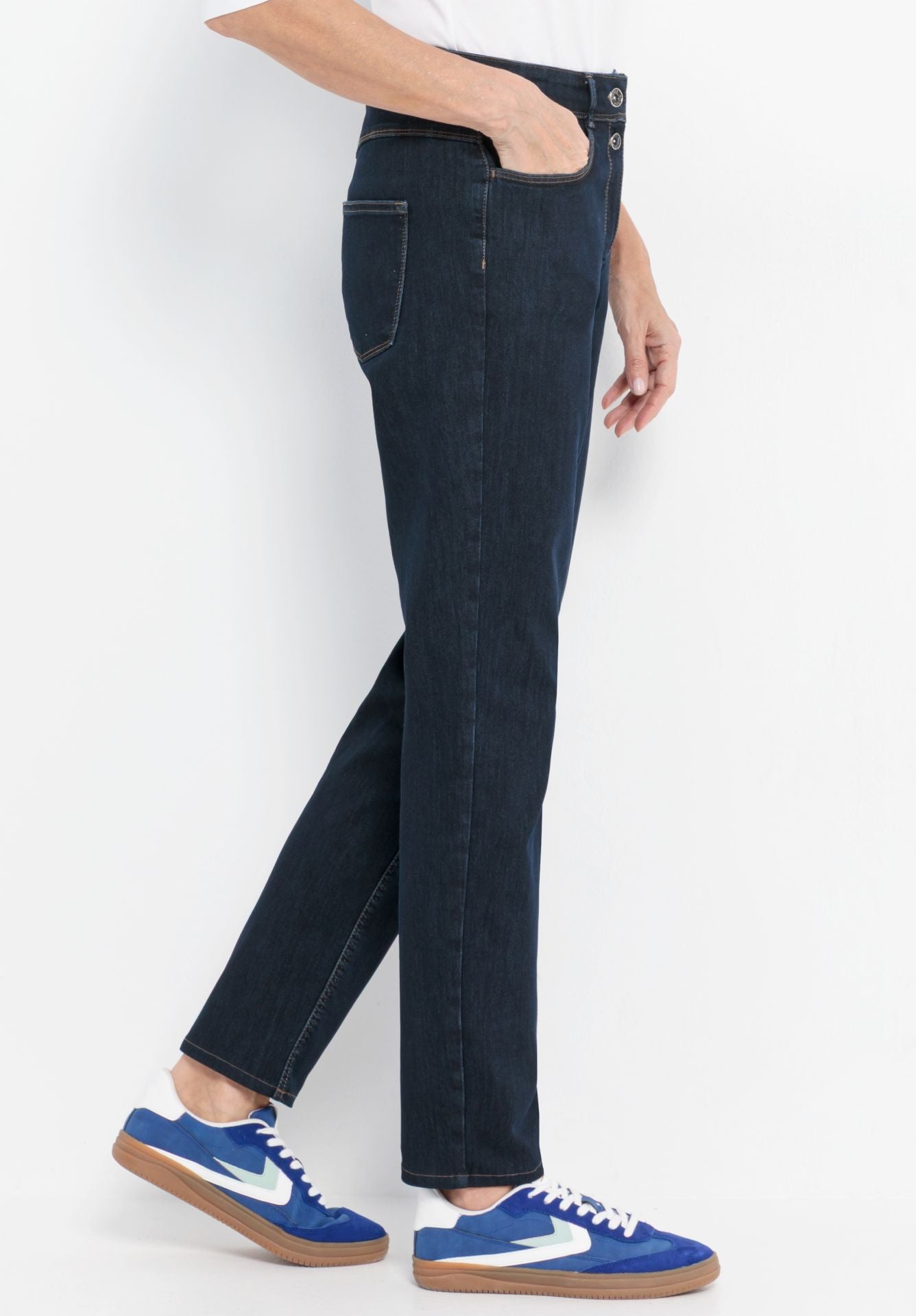 BIANCA ARIZONA JEAN