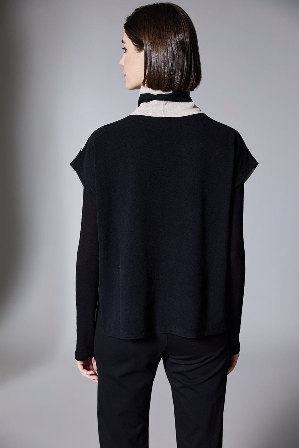 Peruzzi Sleeveless Fleece