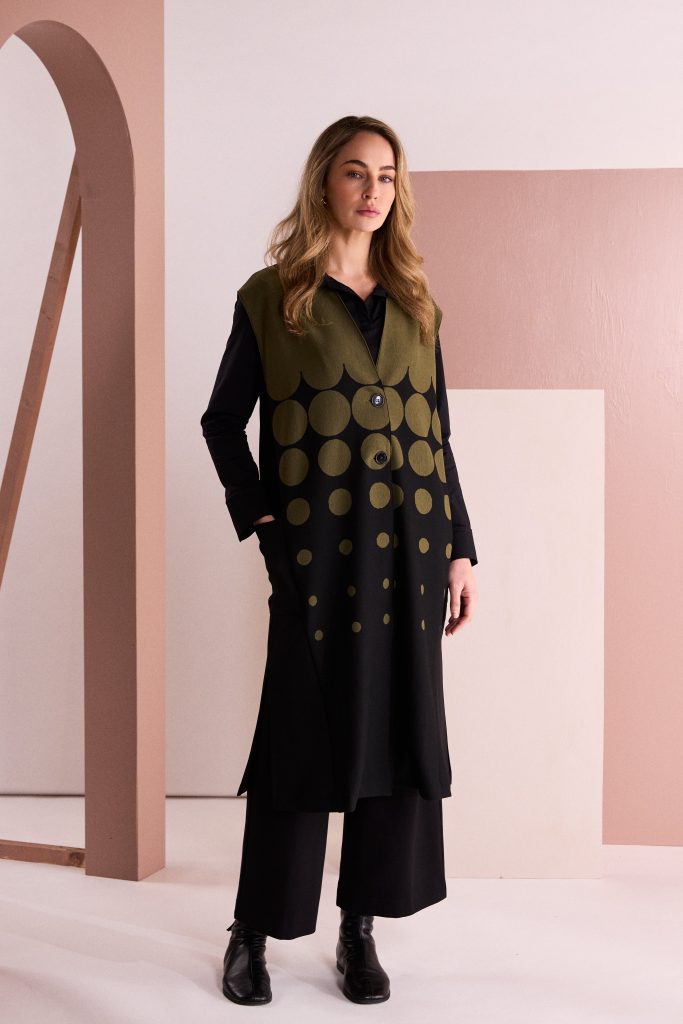 Naya Spot Border Waistcoat Naw26267