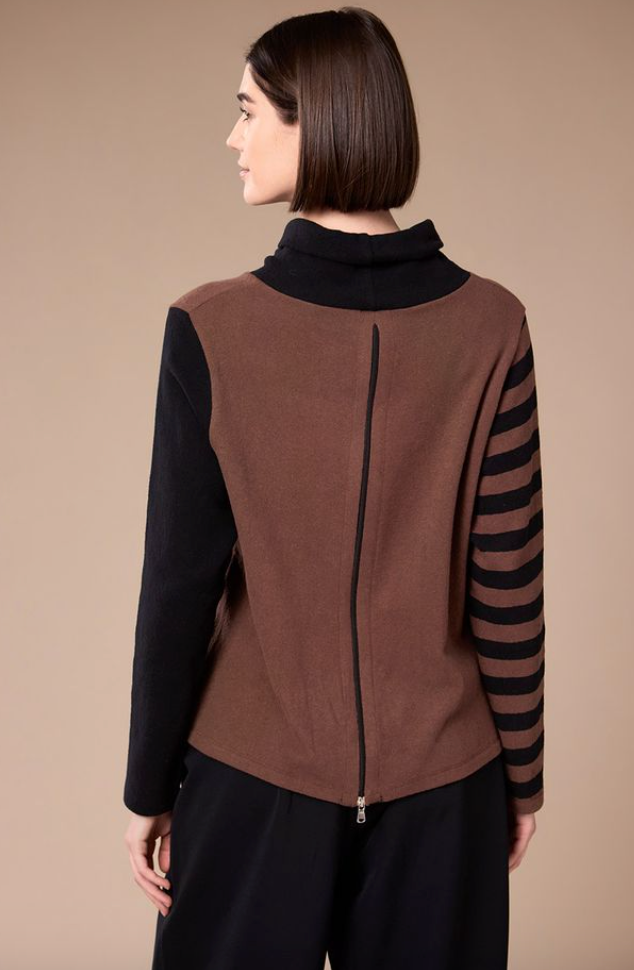 Peruzzi Stripe Fleece Top W26147