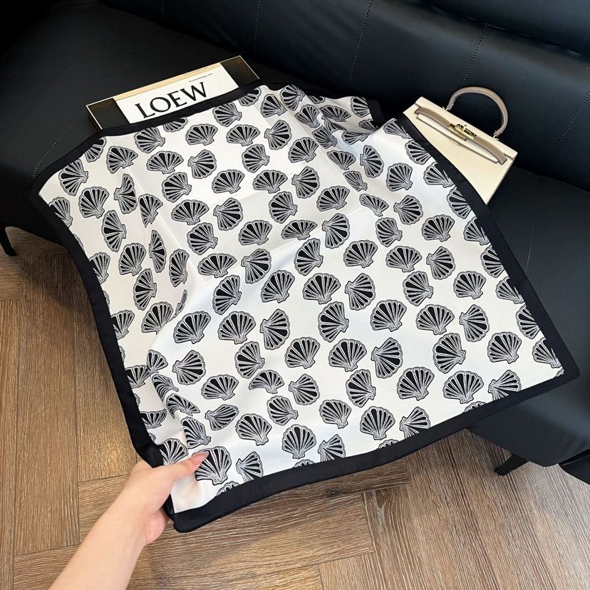 Shell Print Scarf F3217
