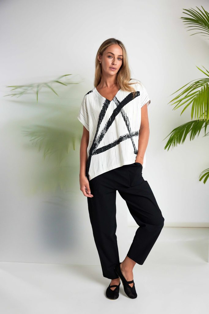 NAYA Nas26319 Brush Stroke V-Neck Top