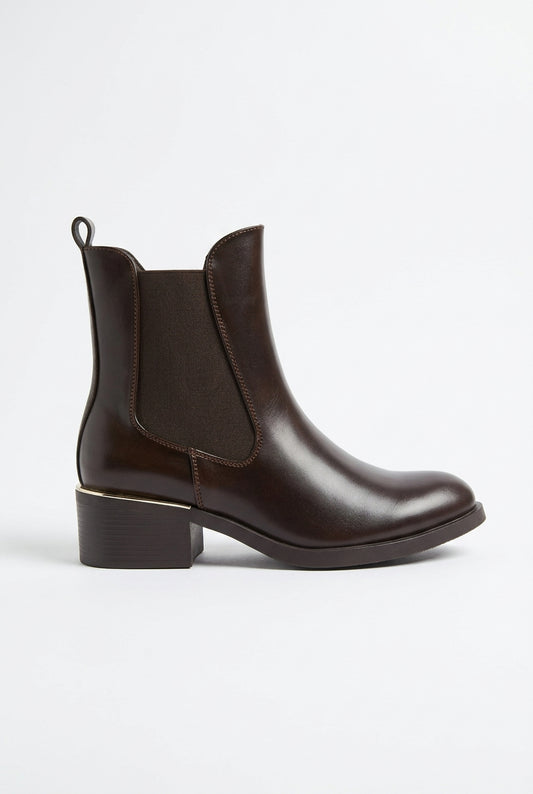 Karina Boot C909