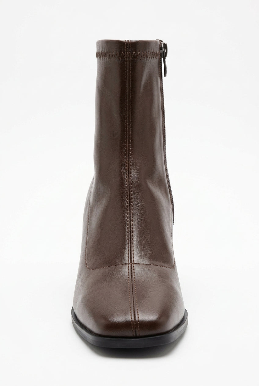 Maeve Boot Xq-008