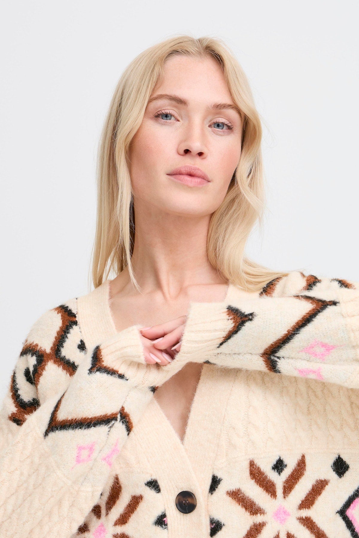 BY Melpa Cardigan