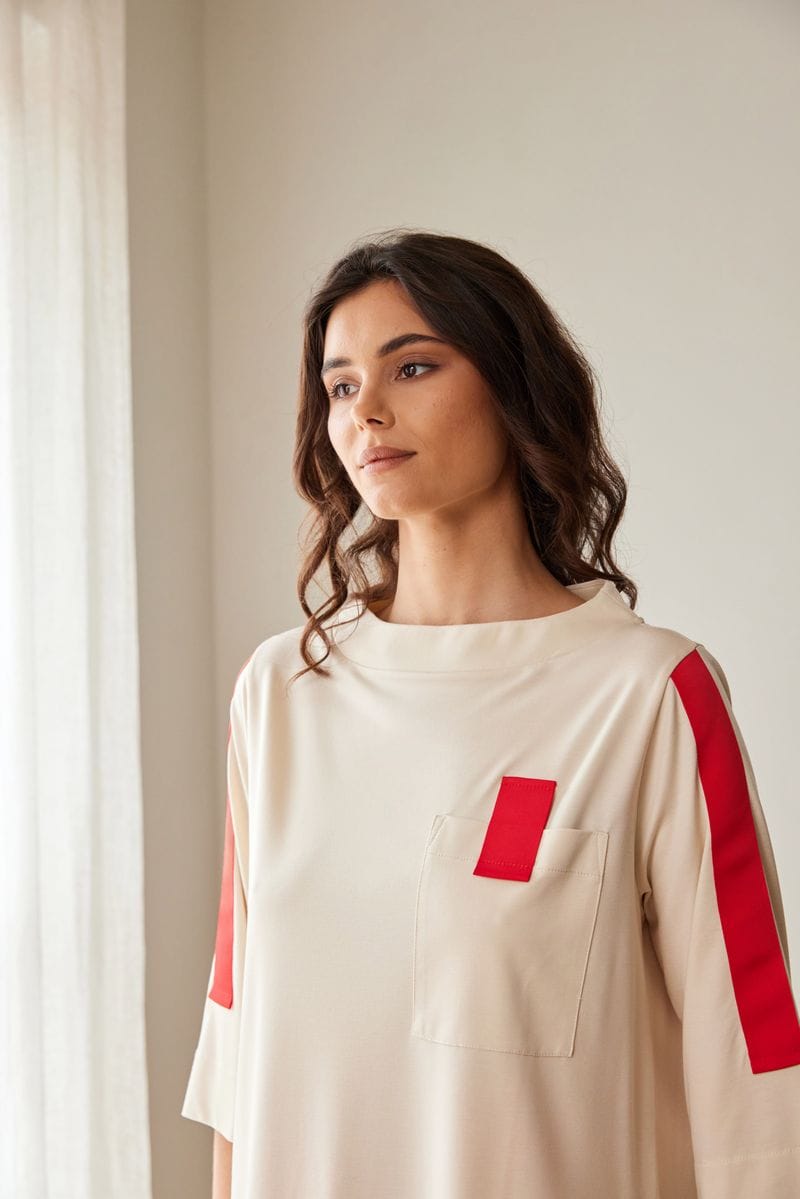 Peruzzi contrast sleeve top